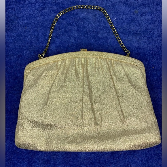 VINTAGE 50s Admiral Shiny GOLD Clutch Purse Evening Bag Chain Strap ELEGANT Old - Picture 2 of 9